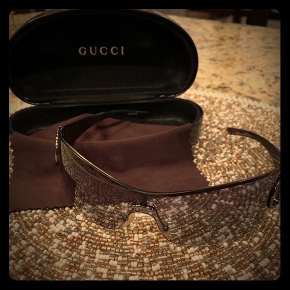 Gucci Accessories - Gucci Horsebit Sunglasses GG2712/S